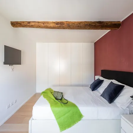 Iflat Bright & Spacious In Esquilino *