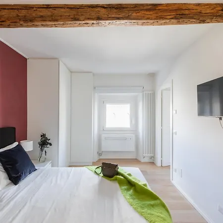 Iflat Bright & Spacious In Esquilino 아파트 *