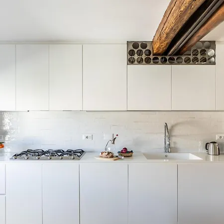 Iflat Bright & Spacious In Esquilino 로마